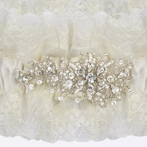 Blossom garter